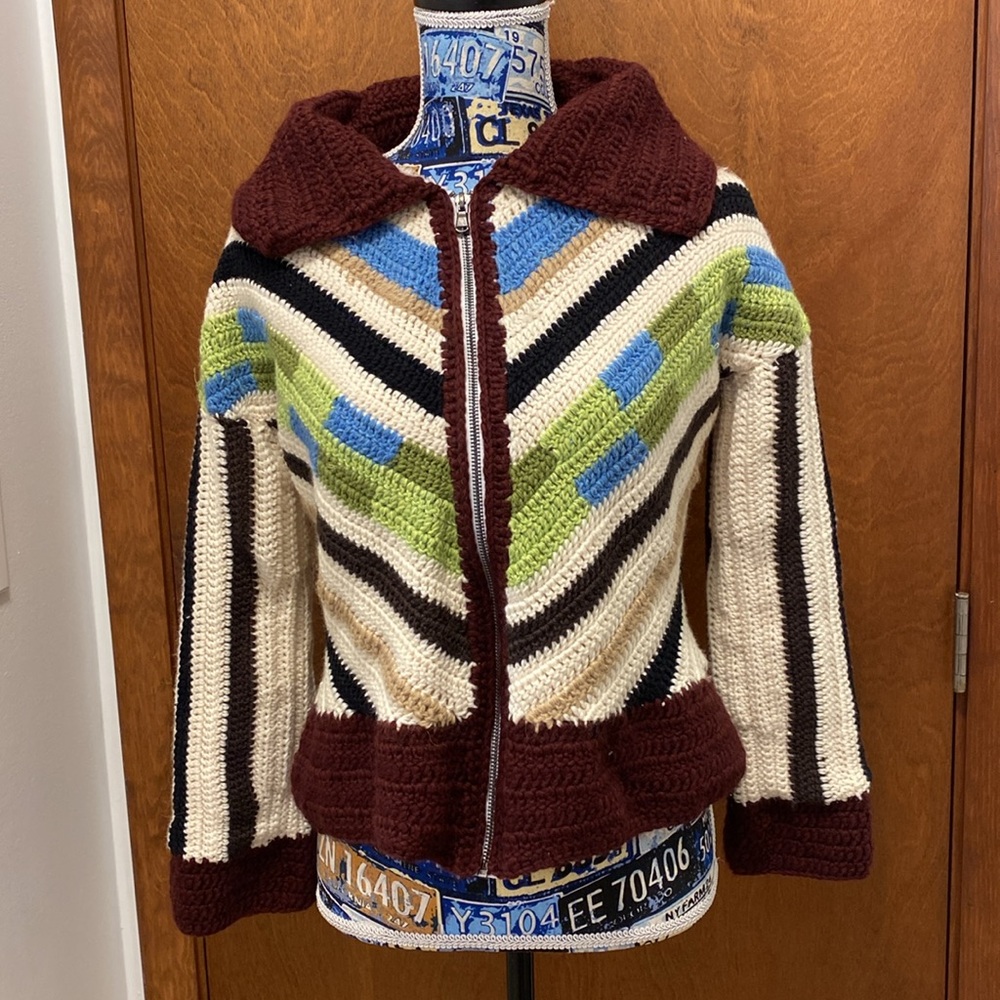Mandinga Suzia crochet sweater jacket  by urban outfitters size. Small NWT
